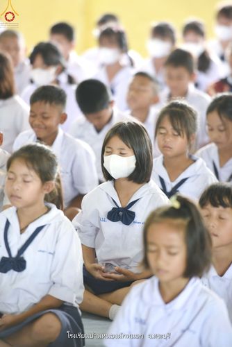 ภาพ No.90725:โครงการสมาธิเพื่อสันติภาพโลก  จ.สระบุรี วันที่ 3 ตุลาคม พ.ศ. 2566  1. โรงเรียน บ้านคลองไทร 2. โรงเรียน บ้านซับปลากั้ง 3. โรงเรียน บ้านหนองผักหนอก 4. โรงเรียน วัดบ้านหมาก 5. โรงเรียน วัดสวนทองรวมมิตร