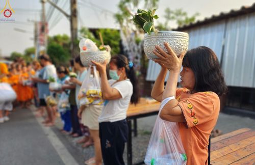 ภาพ No.61761:Photo Story พะเยาสว่างแล้ว กิจวัตรสามเณร โครงการบรรพชาสามเณร ฟื้นฟูพระพุทธศาสนาทั่วไทย  ณ ศูนย์ส่งเสริมศีลธรรมจังหวัดพะเยา โบราณสถานพระธาตุจอมทอง ต.บ้านต๋อม อ.เมือง จ.พะเยา