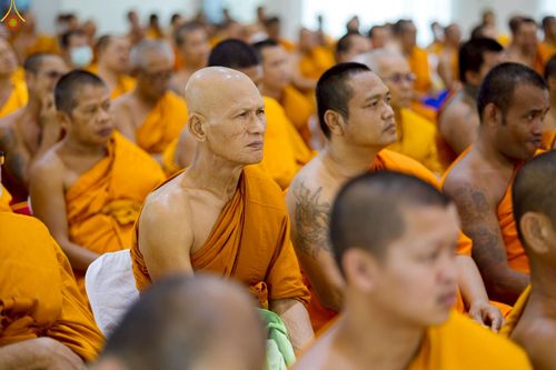 ภาพ No.232917:วันที่ 8  กรกฏาคม พ.ศ. 2568 สัมมนาคณะสงฆ์โซนภาคตะวันตก เพื่อฟื้นฟูพระพุทธศาสนา โครงการทอดกฐิน 30,000 วัดทั่วไทย ประจำปีพุทธศักราช 2568 ณ ศูนย์ปฏิบัติธรรมพระมงคลเทพมุนี อ.สองพี่น้อง จ.สุพรรณบุรี