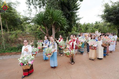 ภาพ No.165619:พิธีทอดกฐินศูนย์ปฏิบัติธรรมแก้วภูเรือ จ.เลย ในโครงการกฐินสามัคคีทั่วไทย 30,000 วัด บูชาธรรม 80 ปี หลวงพ่อธัมมชโย โดยคณะศิษยานุศิษย์วัดพระธรรมกาย วันที่ 20 ตุลาคม พ.ศ. 2567