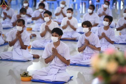 ภาพ No.101014:พิธีตัดปอยผมและปลงผมธรรมทายาท โครงการอุปสมบทบูชาธรรมมหาปูชนียาจารย์ พ.ศ. 2566 ณ ศูนย์อบรมจังหวัดสระบุรี วันเสาร์ที่ 2 ธันวาคม พ.ศ. 2566