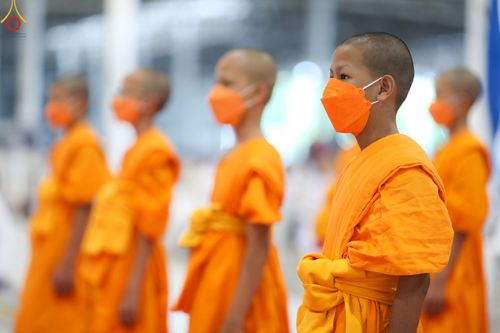 ภาพ No.88112:พิธีมุทิตาสักการะ เปรียญธรรม 9,6,3 และบาลีศึกษา 6,3  พิธีมอบดวงแก้วสามเณรทรงบาลีไวยากรณ์ วันอาทิตย์ 17 กันยายน พ.ศ. 2566 ณ สภาธรรมกายสากล วัดพระธรรมกาย