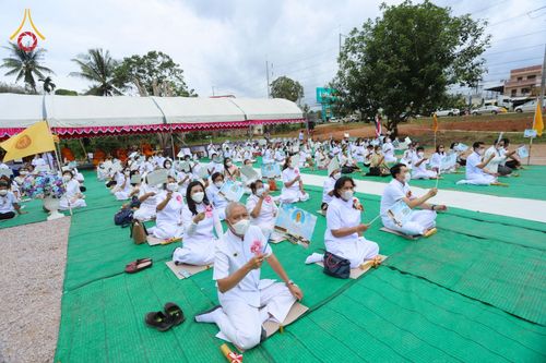 ภาพ No.76107:9พิธีวางศิลาฤกษ์ และตอกเสาเข็มมงคลต้นแรก สร้างหอฉันคุณยายอาจารย์มหารัตนอุบาสิกาจันทร์ ขนนกยูง  ณ ศูนย์ปฎิบัติธรรมนานาชาติสะเดา จ.สงขลา วันที่ 27 มกราคม พ.ศ. 2566