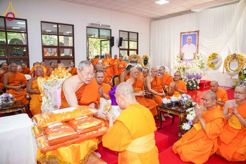 ภาพ No.315115:วันจันทร์ที่ 23 มีนาคม พ.ศ. 2569 พิธีบำเพ็ญกุศล คุณพ่อณรงค์ จินตมากุล  สิริอายุ 99 ปี 11 เดือน โยมบิดา พระครูปลัดรัตนวีรวัฒน์ (รังสฤษดิ์ อิทฺธิจินตโก) ที่ปรึกษาเจ้าคณะจังหวัดปทุมธานี เจ้าอาวาสวัดพระธรรมกาย  ณ ห้องปลูกศรัทธา 2 วัดพระธรรมกาย ปทุมธานี