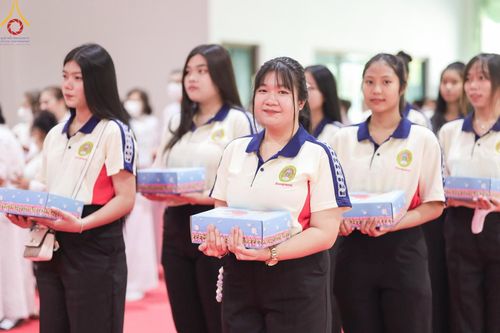 ภาพ No.199110:พิธีทอดผ้าป่าทำนุบำรุงศาสนสถาน ณ วัดไร่ขิง ตำบลไร่ขิง อำเภอสามพราน จังหวัดนครปฐม ในโครงการธรรมยาตรา กตัญญูบูชา มหาปูชนียาจารย์ พระมงคลเทพมุนี(สด จนฺทสโร) พระผู้ปราบมาร อนุสรณ์สถาน 7 แห่ง ปีที่ 13 วันที่ 21 มกราคม พ.ศ. 2568