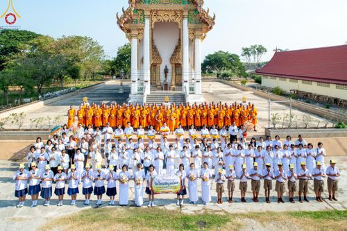 ภาพ No.189695:พิธีทอดผ้าป่าทำนุบำรุงศาสนสถาน ในโครงการธรรมยาตรา กตัญญูบูชา มหาปูชนียาจารย์ พระมงคลเทพมุนี(สด จนฺทสโร) พระผู้ปราบมาร อนุสรณ์สถาน 7 แห่ง ปีที่ 13 ณ วัดใหม่พิบูลย์ผล ต.บางเลน อ.สองพี่น้อง จ.สุพรรณบุรี วันที่ 5 มกราคม พ.ศ. 2568