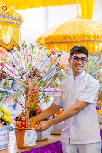 ภาพ No.167035:พิธีทอดกฐิน ณ วัดอัยยิการาม จ.ปทุมธานี ในโครงการกฐินสามัคคีทั่วไทย 30,000 วัด บูชาธรรม 80 ปี หลวงพ่อธัมมชโย โดยคณะศิษยานุศิษย์วัดพระธรรมกาย วันที่ 23 ตุลาคม พ.ศ. 2567