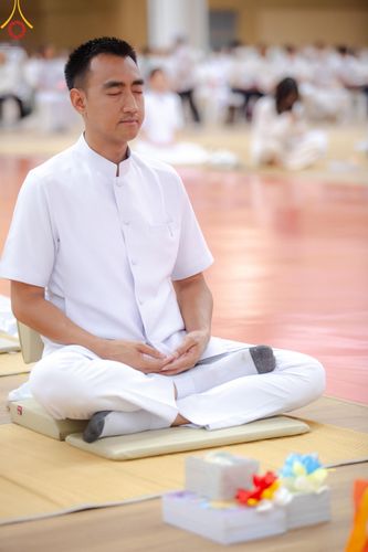 ภาพ No.136854:พิธีถวายหนังสือธรรมะ บาลี นักธรรม ทางก้าวหน้า ณ ห้องแก้วสารพัดนึก 2 วัดพระธรรมกาย วันเสาร์ที่ 11 พฤษภาคม พ.ศ. 2567