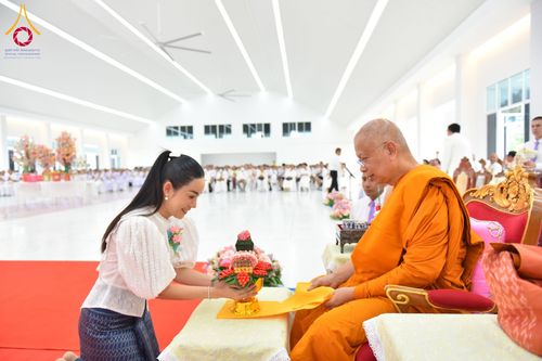 ภาพ No.152470:พิธียกฉัตรขาว 5 ชั้น กางกั้นถวายองค์พระประธาน อาคารปฏิบัติธรรมวัดสายสุวพรรณ ต.คลองสี่ อ.คลองหลวง จ.ปทุมธานี วันเสาร์ที่ 7 กันยายน พ.ศ. 2567