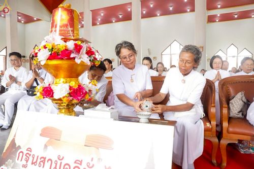 ภาพ No.258794:วันที่ 18 ตุลาคม พ.ศ. 2568 พิธีทอดกฐินสามัคคีทั่วไทย 30,000 วัด โดยคณะศิษยานุศิษย์ บูชาธรรม 81 ปี หลวงพ่อธัมมชโย ณ วัดคลองเตยนอก เขตคลองเตย กรุงเทพฯ