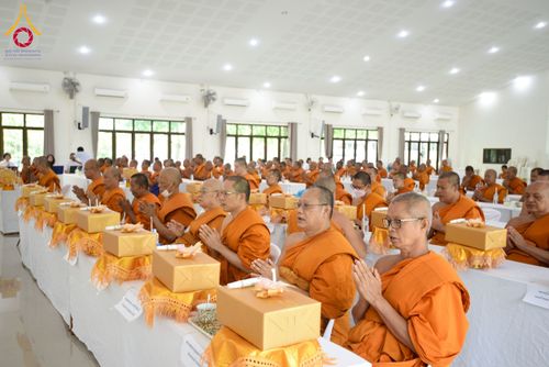 ภาพ No.224293:วันจันทร์ที่ 28 เมษายน พ.ศ. 2568 ศูนย์ปฏิบัติธรรมสระบุรี ได้เตรียมสถานที่เพื่อต้อนรับ การประชุมคณะสงฆ์จังหวัดสระบุรี ครั้งที่ 4/2568 โดยประชุมร่วมกับสำนักงานพระพุทธศาสนา จังหวัดสระบุรี และสำนักงานวัฒนธรรมจังหวัดสระบุรี