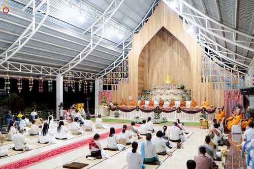 ภาพ No.234187:พิธีมุทิตาสักการะ "พระสิริรัตนเมธี" เจ้าคณะจังหวัดเลย ,พิธีถวายไทยธรรม ๙ วัด และพิธีทอดผ้าป่าเพื่อสร้างทุกสิ่ง  ในวาระทำบุญครบรอบ ๑๐ ปี ณ ศูนย์ปฏิบัติธรรมแก้วภูเรือ อ.ภูเรือ จ.เลย