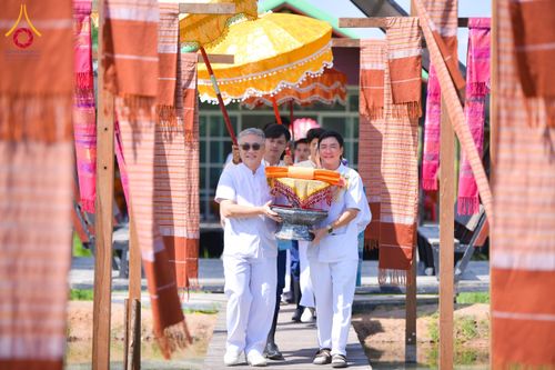 ภาพ No.174816:พิธีทอดกฐินสามัคคีเพื่อสร้างกฏิสามเณรบวชเรียน ณ ศูนย์ปฏิบัติธรรมแก้วกลางนา จ.กาฬสินธุ์ วันที่ 31 ตุลาคม พ.ศ. 2567