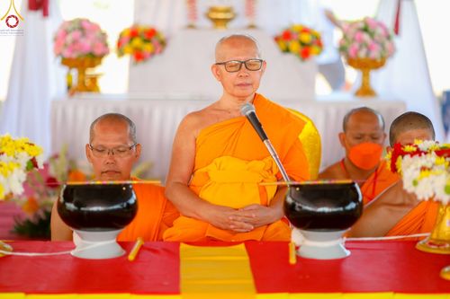 ภาพ No.104134:พิธีโปรยรัตนชาติ วางศิลาฤกษ์ สามเณรธรรมทายาทชาวอินโดนีเซียกว่า 1,000 รูป ณ มหาเจดีย์บุโรพุทโธ ประเทศอินโดนีเซีย ในวันที่ 21 ธันวาคม พ.ศ. 2566