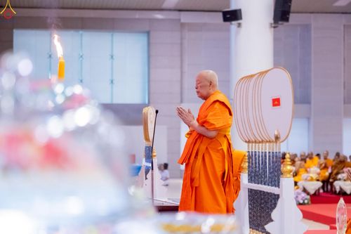 ภาพ No.236188:วันที่ 3 สิงหาคม พ.ศ. 2568 พิธีมุทิตาสักการะพระภิกษุ ผู้สอบได้เปรียญธรรม 9 ประโยค ระดับโลก ปีที่ 37, พิธีมอบโล่และทุนการศึกษา สำนักเรียนบาลีดีเด่นทั่วประเทศ ณ ห้องแก้วสารพัดนึก 1 วัดพระธรรมกาย