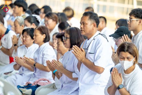 ภาพ No.135279:พิธีปลงผม ธรรมทายาท ระดับอุดมศึกษา รุ่นที่ 51 ภาคฤดูร้อน ณ วัดพระธรรมกาย จ.ปทุมธานี วันเสาร์ที่ 6 เมษายน พ.ศ. 2567