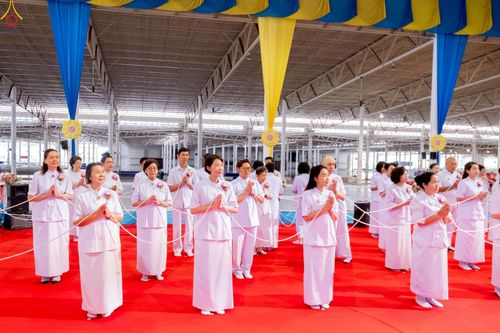 ภาพ No.240211:วันอาทิตย์ที่ 24 สิงหาคม พ.ศ. 2568 งานบุญวันอาทิตย์ พิธีจุดเทียนใจ ไฟนิรันด์ อนันตชัย ณ วัดพระธรรมกาย จ.ปทุมธานี