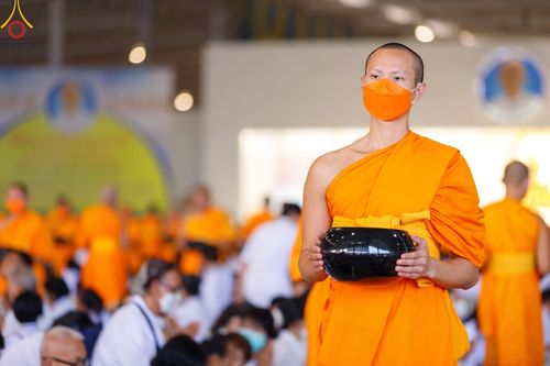 ภาพ No.126525:พิธีตักบาตร ในวันอาทิตย์ต้นเดือนที่ 3 มีนาคม พ.ศ. 2567 ณ บ้านแก้วเรือนทองคุณยายฯ วัดพระธรรมกาย