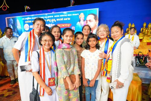 ภาพ No.212850:วันอาทิตย์ที่ 23 มีนาคม พ.ศ. 2568 ❖ คณะสงฆ์นานาชาติส่งมอบพระประธาน 108 องค์ ทั่วอินเดียรำลึกชาตกาล 134 ปี ดร.อัมเบดการ์