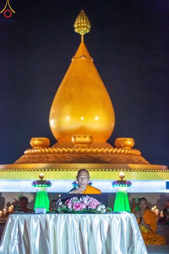 ภาพ No.129615:พิธีจุดประทีป 10,000 ดวง น้อมถวายเป็นพุทธบูชา ณ มหารัตนเจดีย์สิริปทุมสวรรค์ (เจดีย์อริยพุทธะ 5 พระองค์) ศูนย์ปฏิบัติธรรมภาคใต้ อ.บางกล่ำ จ.สงขลา  วันที่ 10 มีนาคม พ.ศ. 2567