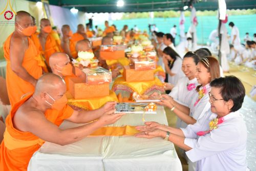 ภาพ No.109188:พิธีถวายภัตตาหารเป็นสังฆทาน แด่คณะพระธรรมยาตราฯ วันที่ 10 มกราคม พ.ศ. 2567 ณ อนุสรณ์สถานคลองบางนางแท่น อ.สามพราน จ.นครปฐม