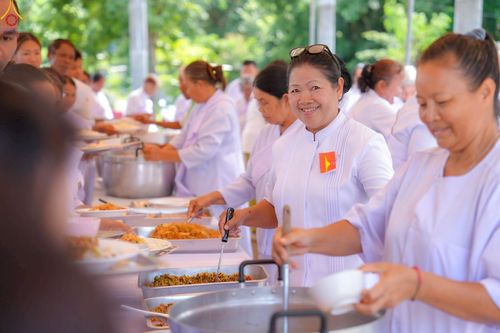 ภาพ No.247873:วันที่ 19-21 กันยายน พ.ศ. 2568 โครงการอบรมอุบาสิกาแก้ว รุ่นที่ 2 ณ ศูนย์ปฏิบัติธรรมจังหวัดบุรีรัมย์