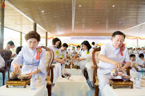 ภาพ No.255867:วันที่ 14 ตุลาคม พ.ศ. 2568 พิธีทอดกฐินสามัคคีทั่วไทย 30,000 วัด โดยคณะศิษยานุศิษย์ บูชาธรรม 81 ปี หลวงพ่อธัมมชโย ณ ศูนย์ปฏิบัติธรรมชัยนาท ต.ธรรมามูล อ.ชัยนาท จ.ชัยนาท