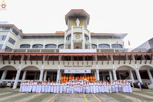 ภาพ No.245023:วันที่ 30-31 สิงหาคม พ.ศ. 2568 พิธีฉลองสมโภช พระบรมสารีริกธาตุ ณ วัดพระธรรมกายกัวลาลัมเปอร์ ประเทศมาเลเซีย เพื่ออัญเชิญไปประดิษฐาน ณ วัดพุทธมหาวิหาร ประเทศศรีลังกา