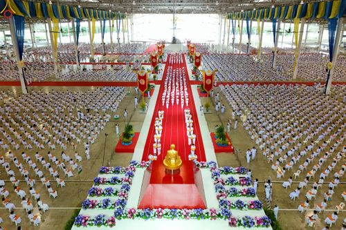 ภาพ No.240703:วันพุธที่ 27 สิงหาคม พ.ศ. 2568 พิธีทอดผ้าป่าเพื่อสร้างอาคาร  82 ปี หลวงพ่อธัมมชโย สมทบกฐินวัดพระธรรมกาย และกฐิน 30,000 วัดทั่วประเทศ ครั้งที่ 1