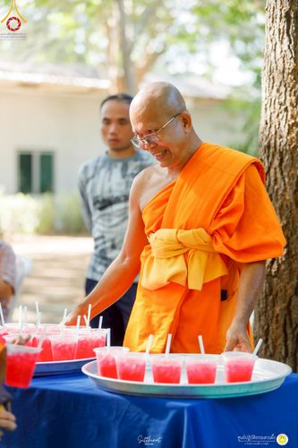 ภาพ No.222157:วันที่ 26-27 เมษายน พ.ศ. 2568 ศูนย์ปฏิบัติธรรมสวนผึ้ง ร่วมกับ ธุดงค์คสถานประจวบคีรีขันธ์ และวัดอ่าวน้อย  จัดกิจกรรมเดินธรรมยาตรา ตักบาตรข้าวสารอาหารแห้ง และจุดประทีปถวายเป็นพุทธบูชา ณ วัดอ่าวน้อย จ.ประจวบคีรีขันธ์