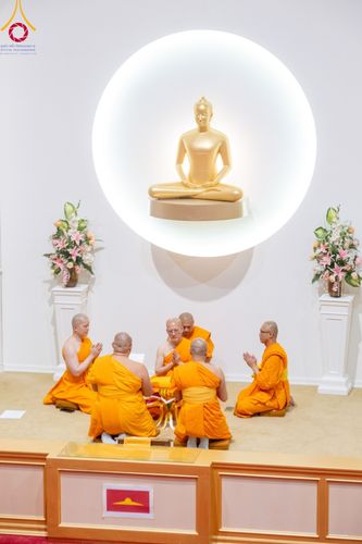 ภาพ No.100957:พิธีทอดกฐินบรมจักรพรรดิสร้างทุกสิ่ง ณ วัดพระธรรมกายออเรกอน ประเทศสหรัฐอเมริกา  วันอาทิตย์ ที่ 26 พฤศจิกายน พ.ศ. 2566