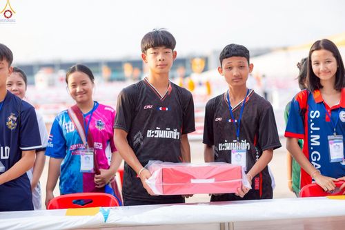 ภาพ No.225065:วันที่ 20 - 27 เมษายน พ.ศ. 2568 "ภาพแห่งความปลื้มที่ไม่มีวันจบ" คณะสงฆ์สามเณร เจ้าหน้าที่ และสาธุชน ร่วมแรงร่วมใจกันเตรียมงานและเก็บงาน เพื่อวันคุ้มครองโลก พิธีถวายมหาสังฆทานคณะสงฆ์ 40,000 กว่าวัดทั่วประเทศ