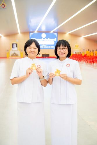 ภาพ No.246553:วันที่ 17 กันยายน พ.ศ. 2568 พิธีรับดวงแก้วนักเรียนบาลี "ดวงแก้วยกชั้นให้ลั่นจักรวาล" ณ ห้องเทวสภา วัดพระธรรมกาย