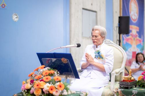 ภาพ No.256050:วันที่ 12 ตุลาคม พ.ศ. 2568 พิธีทอดกฐินวัดพระธรรมกายสวิตเซอร์แลนด์  ณ หอประชุมโรงเรียน Obergoldbach เมือง Bern ประเทศสวิตเซอร์แลนด์