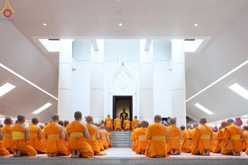 ภาพ No.145571:พิธีอธิษฐานพรรษาของคณะสงฆ์วัดพระธรรมกาย ณ อุโบสถพระไตรปิฎก วัดพระธรรมกาย วันอาทิตย์ที่ 21 กรกฎาคม พ.ศ. 2567