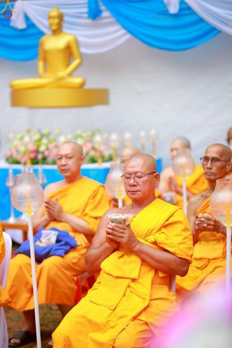 ภาพ No.238355:วันเสาร์ที่ 9 สิงหาคม พ.ศ. 2568 พิธีกลั่นแผ่นดิน โปรยทราย และจุดประทีปถวายเป็นพุทธบูชา จ.ระยอง สถาปนาองค์พระเจดีย์เพื่อสร้างสันติภาพโลก ณ ศูนย์ปฏิบัติธรรมระยอง(บ้านช่องลม) ต.บางบุตร อ.บ้านค่าย จ.ระยอง