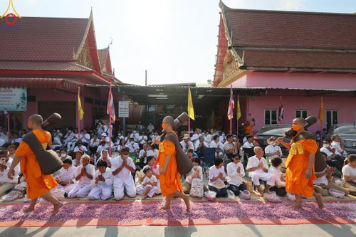 ภาพ No.113115:พิธีต้อนรับพระธรรมยาตรา ปีที่ 12 วันที่ 15 มกราคม พ.ศ. 2567 ณ วัดโบสถ์บน จ.นนทบุรี