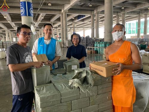 ภาพ No.61352:V.36 ทุ่มเทเพื่อพ่อ 80 ปี ภาพการเตรียมงานของหน่วยงานต่างๆ เพื่อพิธีฉลองอายุวัฒนมงคล 80 ปี หลวงพ่อธัมมชโย และรับถวายมหาสังฆทาน 10,000 กว่าวัดทั่วประเทศ ในวันคุ้มครองโลก จันทร์ที่ 22 เมษายน พ.ศ.2567