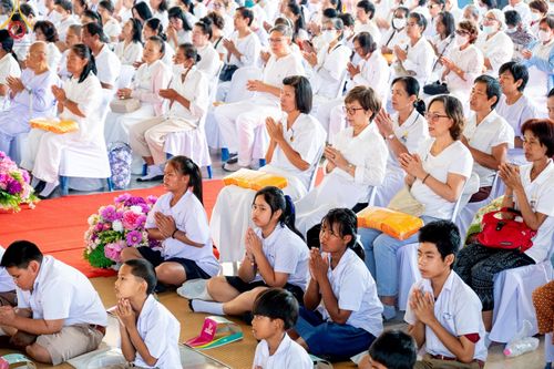 ภาพ No.199269:พิธีทอดผ้าป่าทำนุบำรุงศาสนสถาน ณ วัดลำพญา ตำบลลำพญา อำเภอบางเลน จังหวัดนครปฐม ในโครงการธรรมยาตรา กตัญญูบูชา มหาปูชนียาจารย์ พระมงคลเทพมุนี(สด จนฺทสโร) พระผู้ปราบมาร อนุสรณ์สถาน 7 แห่ง ปีที่ 13 วันที่ 21 มกราคม พ.ศ. 2568