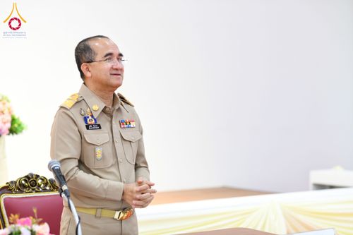 ภาพ No.201936:ผู้ว่าปทุมฯ มอบแนวทางการขับเคลื่อนพัฒนาจังหวัดฯ แก่หัวหน้าส่วนราชการ ผู้บริหารท้องถิ่น กำนัน ผู้ใหญ่บ้าน อ.คลองหลวง วันอังคารที่ 21 มกราคม พ.ศ. 2568