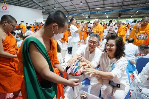 ภาพ No.140853:พิธีตักบาตรพระ 500 รูป ปีที่ 9 ณ ธุดงคสถานล้านนา อำเภอสันทราย จังหวัดเชียงใหม่ วันอาทิตย์ที่ 9 มิถุนายน พ.ศ. 2567