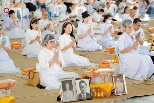 ภาพ No.253542:วันอังคารที่ 7 ตุลาคม พ.ศ.2568 (วันพระ ขึ้น 15 ค่ำ เดือน 11) พิธีบุพเปตพลี ครั้งที่ 171 ร่วมอุทิศบุญแด่หมู่ญาติที่ล่วงลับไปแล้ว และสืบทอดอายุพระพุทธศาสนา ณ หอฉันคุณยายอาจารย์ฯ วัดพระธรรมกาย