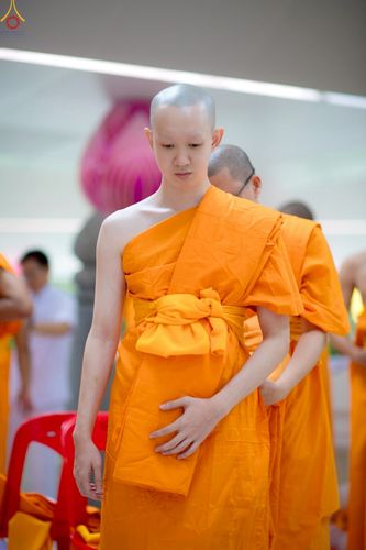 ภาพ No.229159:วันเสาร์ที่ 14 มิถุนายน พ.ศ. 2568 พิธีบรรพชา , พิธีถวายบาตร , พิธีอุปสมบท ในโครงการบรรพชาอุปสมบทหมู่ ผู้บริหารรุ่นที่ 15 และ อุดมศึกษา รุ่นที่ 52 ณ โบสถ์พระไตรปิฎก วัดพระธรรมกาย