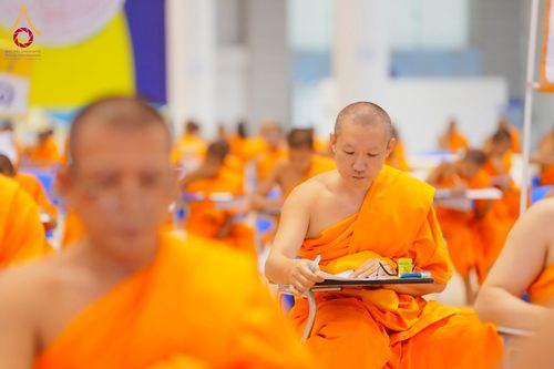 ภาพ No.219708:วันที่ 22-24 เมษายน พ.ศ. 2568 สอบบาลีสนามหลวง ครั้งที่ 2 คณะสงฆ์ภาค 1 (นนทบุรี, ปทุมธานี, สมุทรปราการ) สนามสอบวัดพระธรรมกาย อำเภอคลองหลวง จังหวัดปทุมธานี