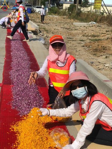 ภาพ No.108663:V.6 บุญเข้า การเตรียมงาน เก็บงาน การรับบุญของเจ้าหน้าที่หน่วยงานต่างๆ เพื่อโครงการธรรมยาตรา กตัญญูบูชามหาปูชนียาจารย์ พระมงคลเทพมุนี (สด จนฺทสโร) พระผู้ปราบมาร อนุสรณ์สถาน 7 แห่ง ปีที่ 12 ระหว่างวันที่ 2 - 31 มกราคม พ.ศ.2567