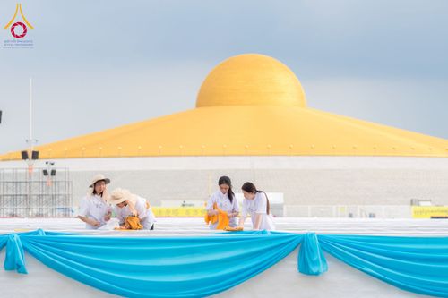 ภาพ No.217746:วันที่ 10-14 เมษายน พ.ศ. 2568 เจ้าหน้าที่อาสาสมัคร เตรียมงานวันคุ้มครองโลก ชุดที่ 2 วัดพระธรรมกาย จ.ปทุมธานี