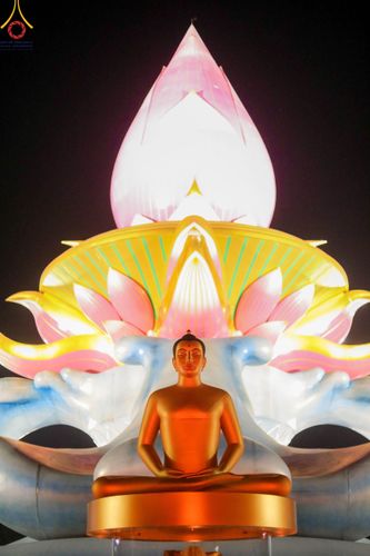 ภาพ No.91682:พิธีทอดผ้าป่า สร้างลานเอนกประสงค์พญานาค 4 ตระกูล จุดประทีปโคมลาน ถวายเป็นพุทธบูชา  สร้างความสว่างไสวให้กับแผ่นดินด้วยแสงธรรม วันอาทิตย์ที่ 29 ตุลาคม พ.ศ. 2566 ณ พุทธอุทยานนานาชาติ จังหวัดหนองคาย