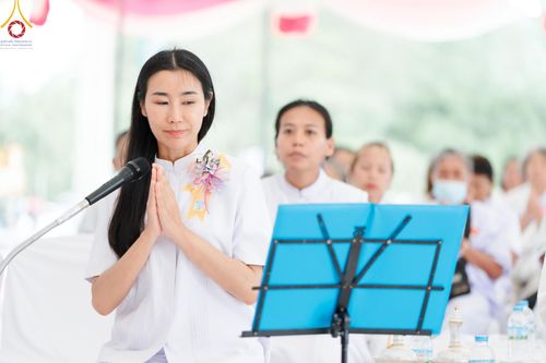 ภาพ No.158121:พิธีทอดผ้าป่า ติดตั้งแผ่นสิริฉะทะนะรัสมี(หลังคา) อาคาร 80 ปี หลวงพ่อธัมมชโย วันอาทิตย์ที่ 22 กันยายน พ.ศ. 2567 ณ ศูนย์ปฏิบัติธรรมวิหารแดง อ.วิหารแดง จ.สระบุรี