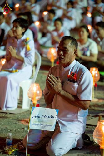 ภาพ No.275287:วันอาทิตย์ที่ 30 พฤศจิกายน พ.ศ. 2568 พิธีจุดประทีปถวายเป็นพุทธบูชา ณ ศูนย์ปฏิบัติธรรมระยอง (บ้านช่องลม)