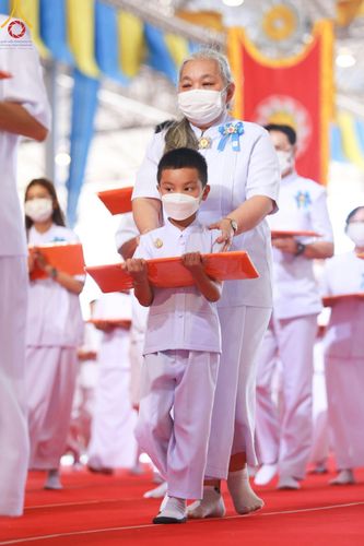 ภาพ No.99798:พิธีทอดผ้าป่า ต้นสมบัติจักรพรรดิ ในวันอาทิตย์ที่ 3 ธันวาคม พ.ศ. 2566 ณ สภาธรรมกายสากล วัดพระธรรมกาย จ.ปทุมธานี